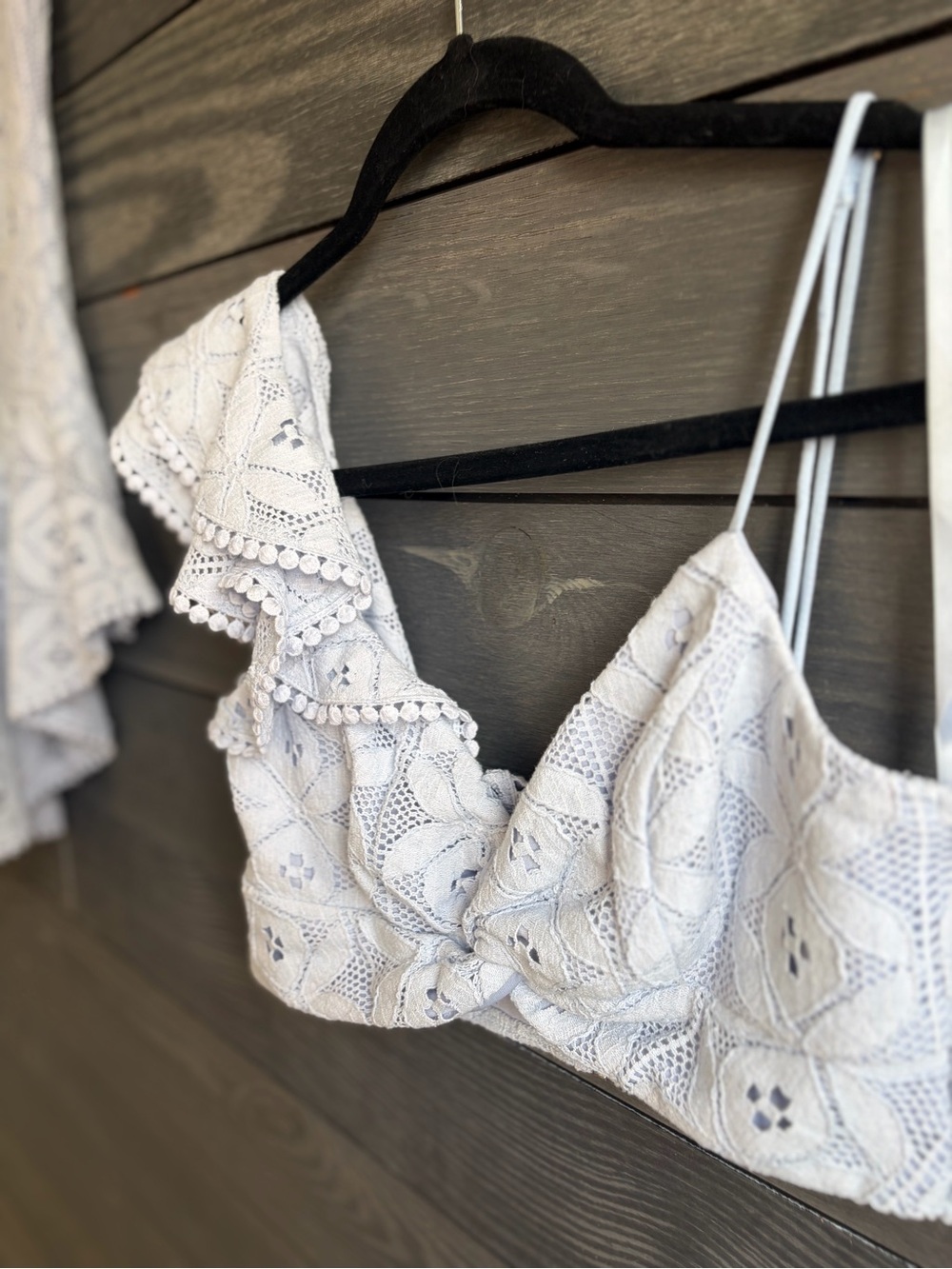 Lace-Pattern Light Blue Ruffled Women's Set - Picture 4 of 6